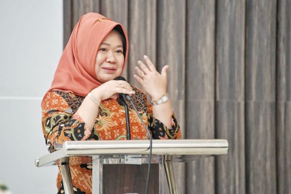 Siti Fauziah: Perempuan Lebih Mudah Berperan di Era Digital - JPNN.COM