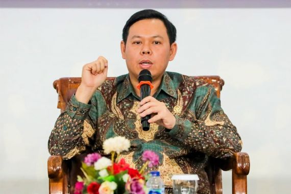 Soroti Skandal Keuangan pada Ditjen Pajak, Komentar Sultan DPD RI Menohok Menkeu Sri Mulyani - JPNN.COM