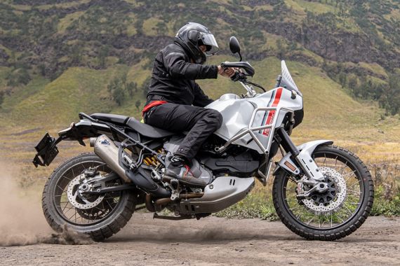 Ducati Indonesia Merilis Motor Adventure Ducati DesertX, Sebegini Harganya - JPNN.COM