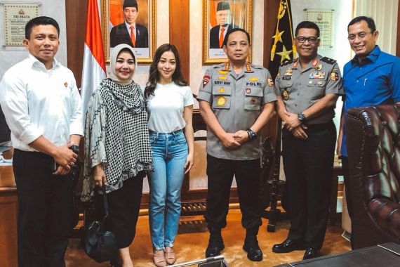 Nikita Willy Ternyata Pernah Bertemu Ferdy Sambo, Potret Lama Bikin Geger - JPNN.COM