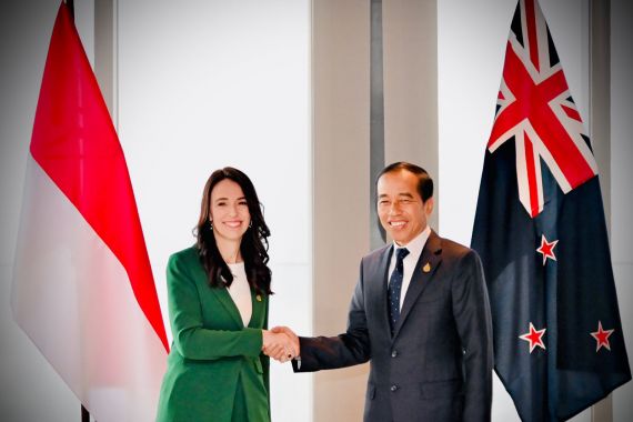 Temui PM Selandia Baru, Jokowi Sampaikan 3 Hal Penting - JPNN.COM