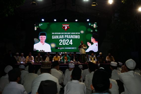 Ribuan Santri, Kiai dan Masyarakat Jakarta Utara Doakan Ganjar Pranowo jadi Presiden - JPNN.COM