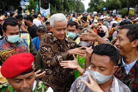 Kode Keras Jokowi Dukung Bakal Capres Berambut Putih, Ini 7 Penyebab Ubanan - JPNN.COM