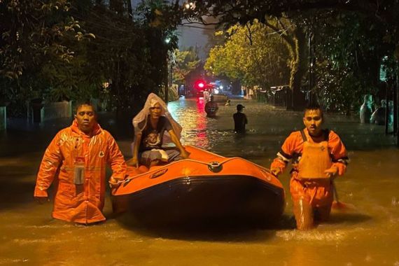 Medan Diterjang Banjir, BPBD Minta Warga Tingkatkan Kewaspadaan Dini - JPNN.COM