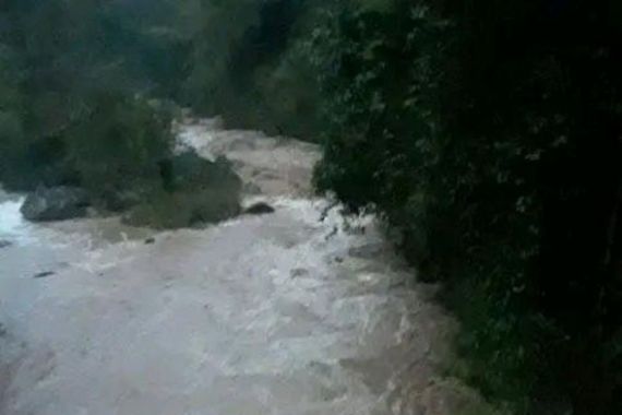 Terseret Arus Sungai, Bocah di Manggarai Timur Ditemukan Sudah Meninggal Dunia - JPNN.COM