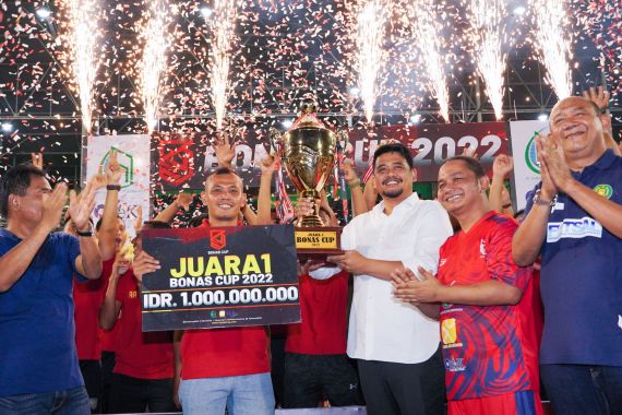 PS AD Bukit Barisan Juara Bonas Cup, Bobby Nasution Sampaikan Selamat dan Harapan - JPNN.COM
