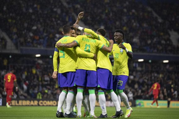 Brasil Dianggap Favorit Juara Piala Dunia 2022, Bek Real Madrid Pilih Membumi - JPNN.COM
