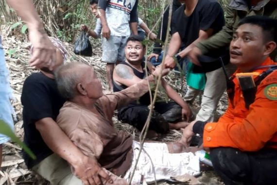 Hilang di Hutan 2 Hari, Kakek Amin Ditemukan Selamat - JPNN.COM