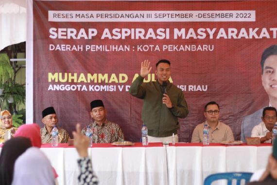 Anggota DPRD Riau Minta Pemprov Tingkatkan BOSDA Sekolah Swasta, Ini Alasannya - JPNN.COM