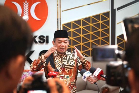 Jazuli Juwaini Menginstruksikan Aleg PKS Memotong Gaji untuk Membantu Korban Gempa Cianjur - JPNN.COM