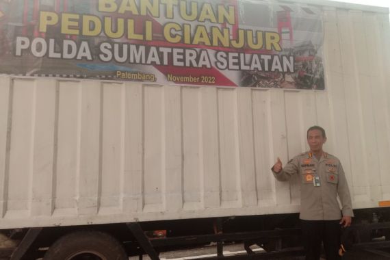 Polda Sumsel Kirim Bantuan untuk Korban Gempa Cianjur - JPNN.COM