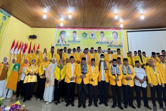 Satkar Ulama Harap KIB Segera Tetapkan Airlangga Sebagai Capres - JPNN.COM