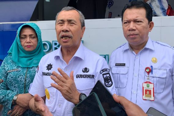 Gaji Honorer RSUD Dipotong Separuh, Gubernur Riau Panggil Pj Wali Kota - JPNN.COM