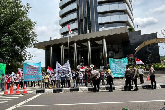 Geruduk Gedung KPK, MAPAN Minta Penilap Hutan Negara di Kotabaru Diberantas - JPNN.COM
