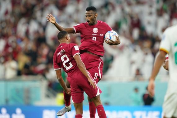 Rekor Tercipta di Menit ke-78 Qatar Vs Senegal, Pakai Kepala - JPNN.COM