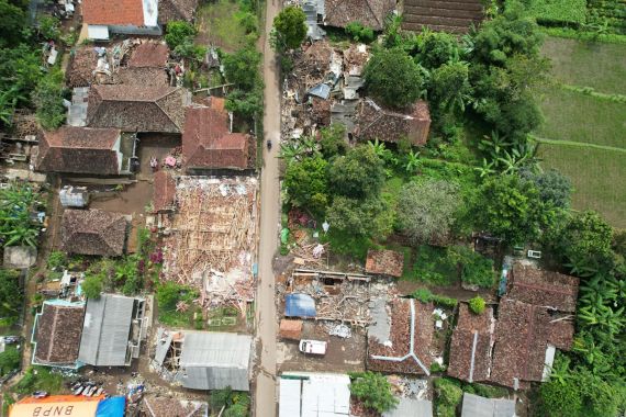 Korban Meninggal Gempa Cianjur 310 Orang, 24 Warga Belum Ditemukan - JPNN.COM