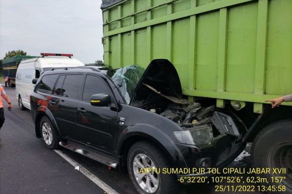 Detik-detik Kecelakaan di Tol Cipali, Kepala BKD Jabar Tewas - JPNN.COM