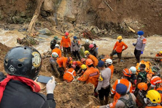 Gempa Cianjur: 334 Orang Meninggal Dunia, 8 Warga Belum Ditemukan - JPNN.COM