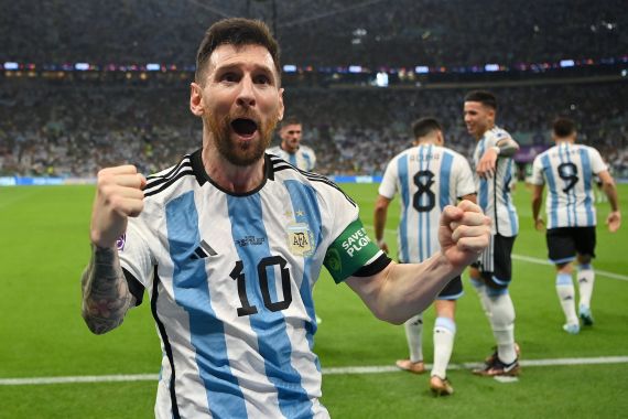 Argentina vs Meksiko: Tim Tango Mengamuk, Lionel Messi Samai Torehan Diego Maradona - JPNN.COM