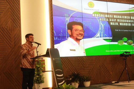 2023, Mentan SYL Dorong Pengembangan Peternakan Modern Berbasis Teknologi Presisi - JPNN.COM