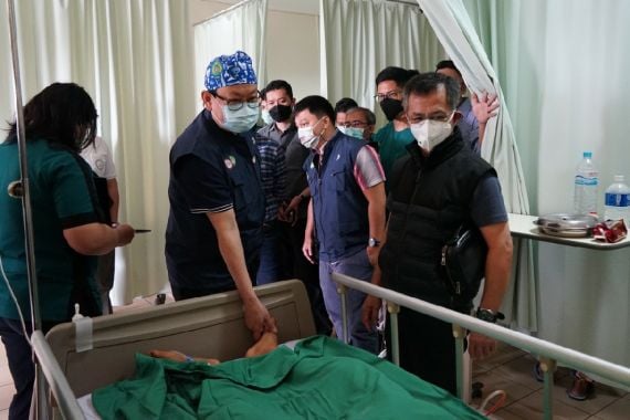 Perhimpunan Dokter Spesialis Ortopedi Tinjau Penanganan Korban Gempa Cianjur - JPNN.COM
