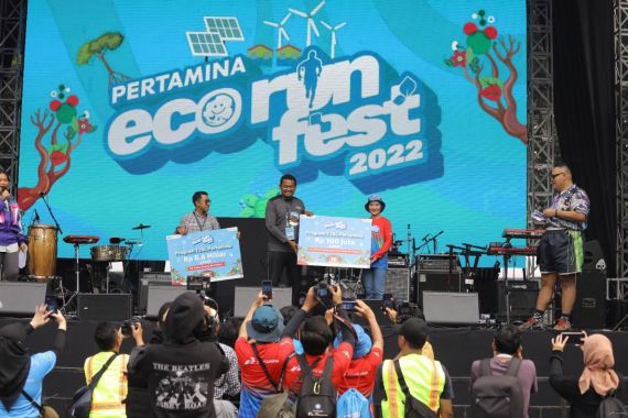 Pertamina Berikan Bantu 25 Desa Energi Berdikari di Eco Run Fest 2022 - JPNN.COM