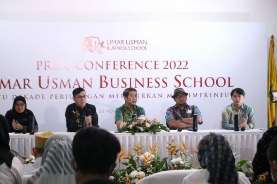 Cetak Muslimpreneur, Program Kampus Bisnis Umar Usman Layak Diperhitungkan  - JPNN.COM