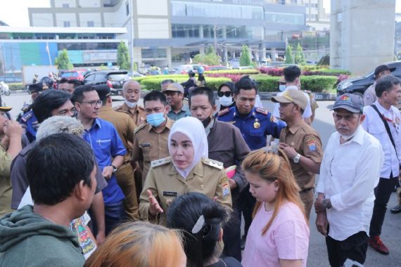 Pemkot Palembang akan Merelokasi Pedagang di Pasar Cinde yang Kiosnya Terbakar - JPNN.COM
