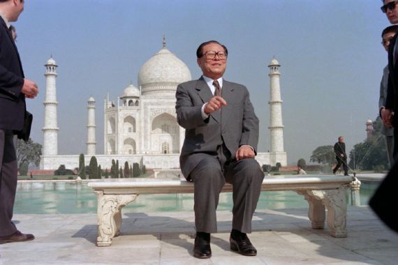 Abu Jenazah Eks Presiden China Jiang Zemin Dilarung ke Sungai Yangtze - JPNN.COM