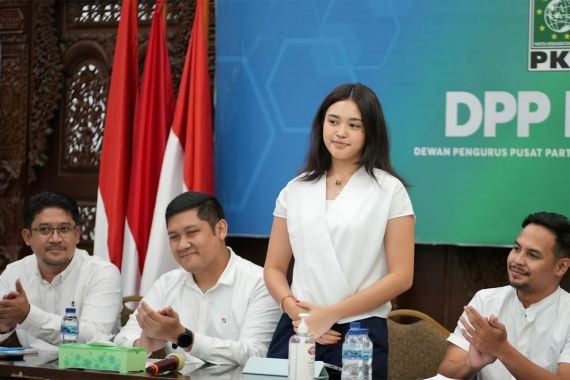 Jubir PKB Nada Fuady Minta Penggunaan Strobo & Sirene Dikaji Ulang - JPNN.COM