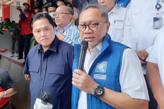 Zulkifli Hasan Bantah Titip Keponakan Masuk Unila - JPNN.COM