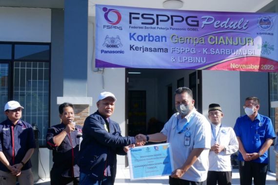 Panasonic Gobel Group Beri Bantuan untuk Para Korban Gempa di Cianjur - JPNN.COM