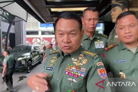 Jenderal Dudung Sebut 2 Oknum TNI AD Membawa Narkoba Sudah Ditahan - JPNN.COM