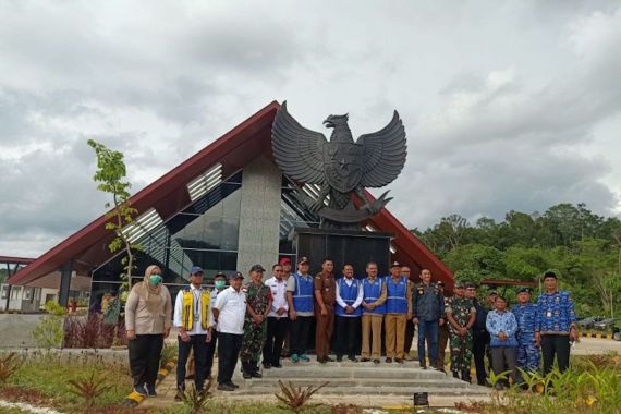 Lorensius: Pembangunan PLBN Jagoi Babang Sudah 99,6 Persen - JPNN.COM