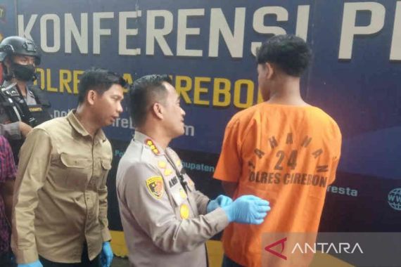 Pelajar yang Membacok Montir di Cirebon Ditahan Polisi - JPNN.COM