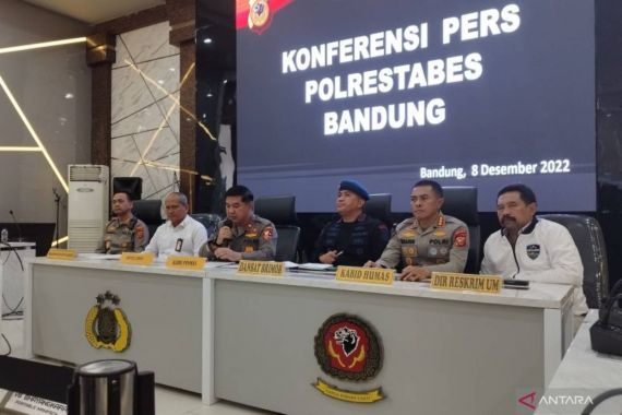 Ini Jenis Bom yang Digunakan Pelaku ke Polsek Astanaanyar - JPNN.COM