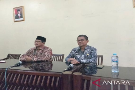 Bupati Bangkalan Ditangkap KPK, Wabup Sampaikan Keprihatinan, Lalu Ambil Komando - JPNN.COM