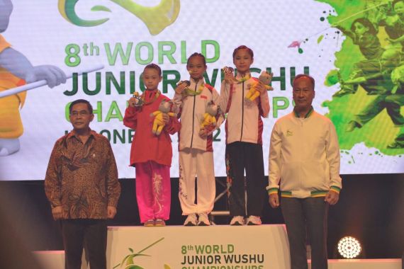 Lampaui Target, Indonesia Masih Berpeluang Tambah 3 Emas di Kejuaraan Dunia Wushu Junior - JPNN.COM