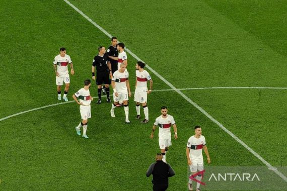 Portugal Kalah, Terbongkar Alasan Santos Memasukkan Cristiano Ronaldo di Babak Kedua - JPNN.COM