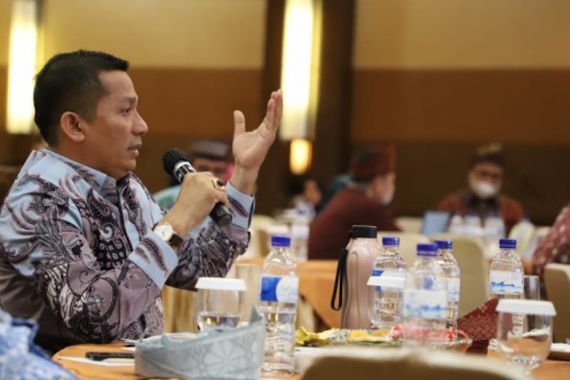 Bupati Meranti Muhammad Adil jadi Kepala Daerah Pertama Ditangkap KPK di 2023 - JPNN.COM