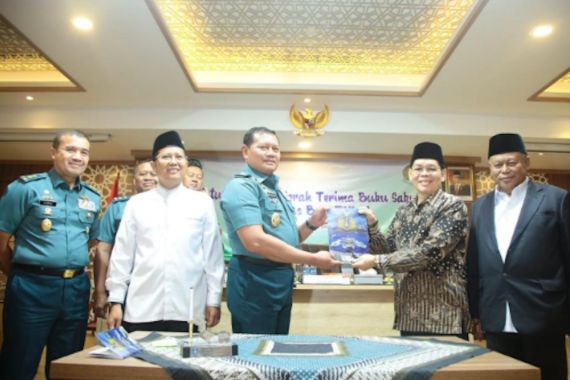 Doa Jadi Bekal Bagi Prajurit TNI AL Jalani Tugas Negara - JPNN.COM
