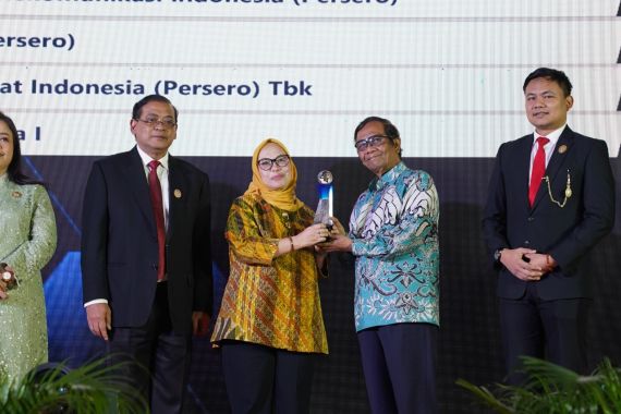 Taspen Kembali Raih Anugerah Badan Publik Informatif dari KIP - JPNN.COM