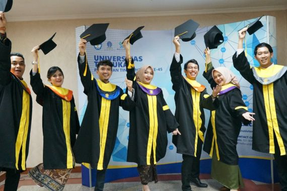 Alumni Universitas Terbuka Tembus 2 Juta, Luar Biasa! - JPNN.COM