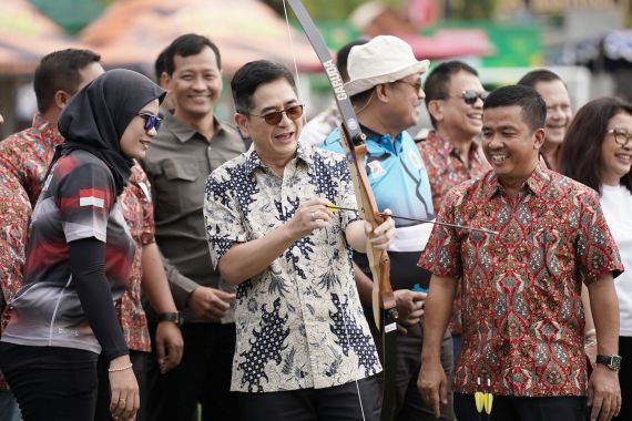 Arsjad Rasjid: Tugas Atlet Berkompetisi, Pembinaan Urusan PB Perpani - JPNN.COM