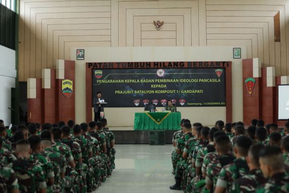 Kepala BPIP Prof Yudian Wahyudi Meneguhkan Peran TNI dalam Menjaga Daerah 3T - JPNN.COM