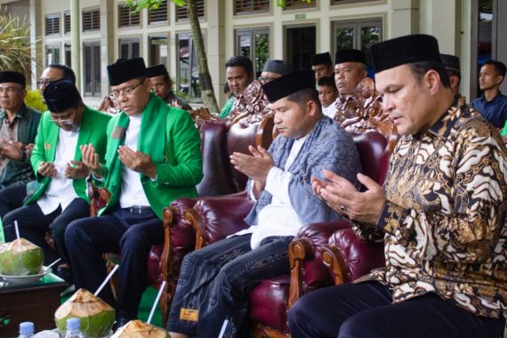 Kembalikan Kejayaan PPP, Mardiono Silaturahmi ke Ketua MPU di Aceh, Sekaligus Minta Doa - JPNN.COM