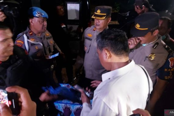 Benda Mencurigakan Bikin Panik Warga, Tim Penjinak Bom Turun Tangan, Ternyata - JPNN.COM