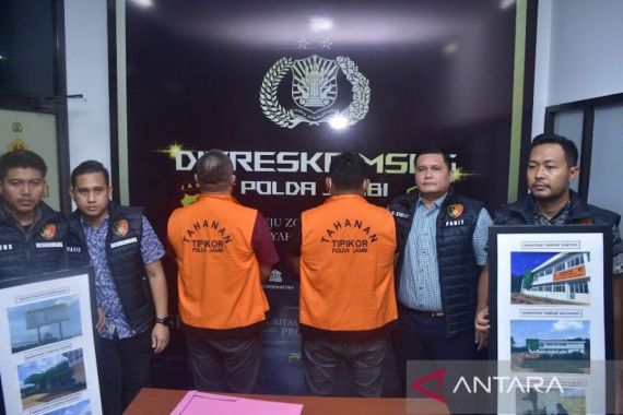 2 Tersangka Korupsi Pembangunan Puskesmas Bungku Ditahan Polda Jambi - JPNN.COM