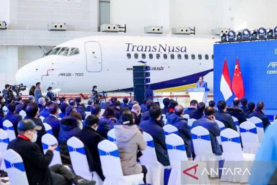 Pesawat Penumpang Made in China Rambah Pasar Indonesia, Maskapai Ini Sudah Pesan 30 - JPNN.COM