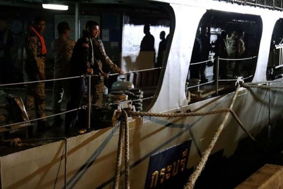Kapal Perang Thailand Tenggelam, 31 Kru Hilang, Pencarian Masih Berlangsung - JPNN.COM